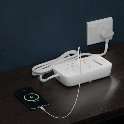 D-Link DPA-F451 Power Strip with 4AC, 5USB and 1C Port - White