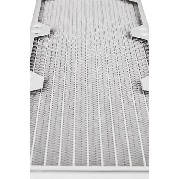 CORSAIR Hydro X Series XR5 240mm White Water Cooling Radiator
