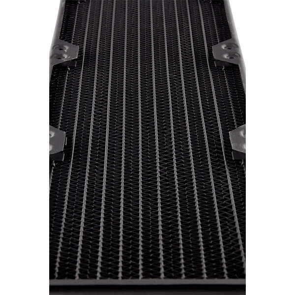 CORSAIR Hydro X Series XR5 140mm Water Cooling Radiator