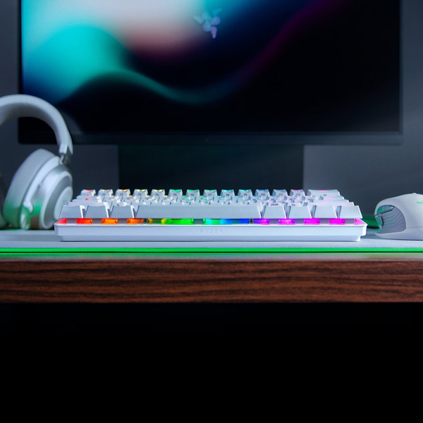 Razer Huntsman Mini Gaming Keyboard Clicky Optical Mercury Purple Switches